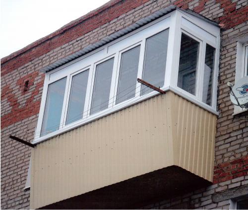 Чем обшить балкон снаружи форум. Внешняя отделка балкона. Что выбрать сайдинг или профлист?