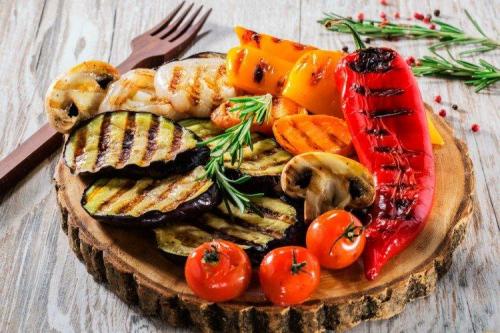 Какие барбекю-рецепты можно приготовить на печь-барбекю и мангале. 20 самых вкусных блюд на мангале