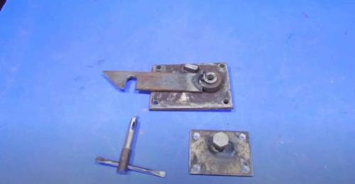 Как выпилить отверстие под замок в двери. Подготовительные работы 13