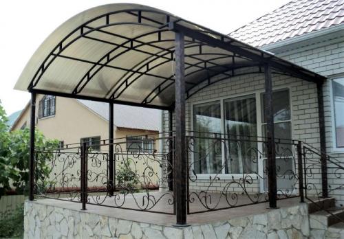 Навес из поликарбоната к дому. Навесы из поликарбоната — самостоятельное изготовление и особенности проектирования (100 фото)