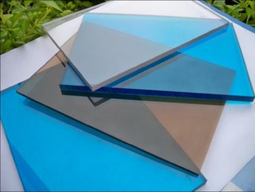 Навес для авто из поликарбоната. Что представляет собой поликарбонат, его характеристики