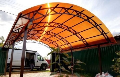 Навес из поликарбоната к дому. Как построить навес из поликарбоната своими руками — подробная инструкция возведения простых и сложных навесов (90 фото)