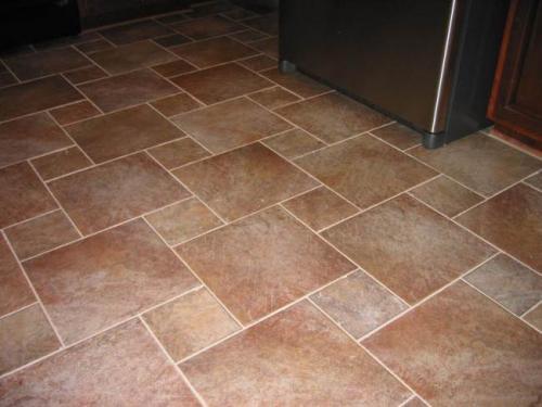 Что лучше постелить на пол на кухне. 7 лучших вариантов пола на кухне 11