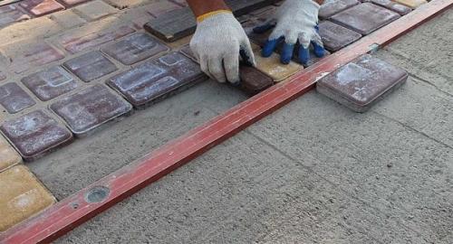 Что постелить на пол в гараже. Достоинства и недостатки