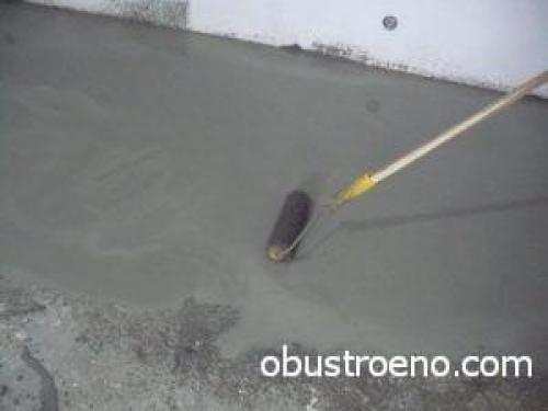 Как выровнять пол под линолеум без стяжки. Способ №2: выравнивание тонкими стяжками