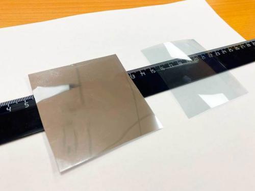 Как правильно ухаживать за греющей пленкой, чтобы увеличить срок ее службы. Теплоотражающие пленки для окон квартиры, как они работают?