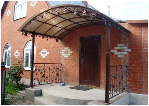 Навес из поликарбоната на крыльцо. Делаем своими руками навес-козырек над крыльцом из поликарбоната — чертежи и фото