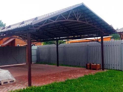 Навес для машины из поликарбоната односкатный. Разновидности навесов 11