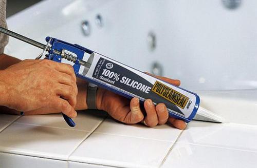 Как оформить стык между столешницей и фартуком. Как сделать аккуратный стык столешницы и фартука из плитки