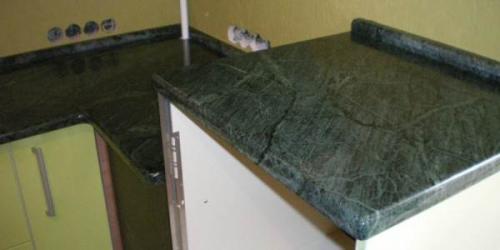 Кухонный плинтус для столешницы. Плинтус для столешницы на кухне: его виды и функци. 2014		
					–			Опубликовано в: Выбор плинтуса –			Метки: плинтус , столешница