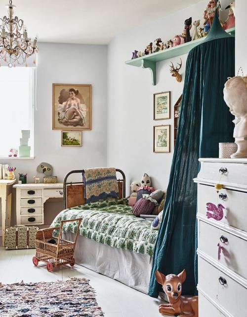 Современная детская комната в скандинавском стиле для девочки. Выбираем покрытие для стен 03