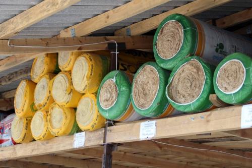 Утепление кирпичного дома снаружи. Чем и как утеплить фасад кирпичного загородного дома: полезные советы и рекомендации