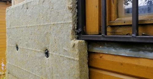 Чем утеплить деревянный дом снаружи недорого. Чем и как выполнить утепление деревянного дома снаружи — полезные советы