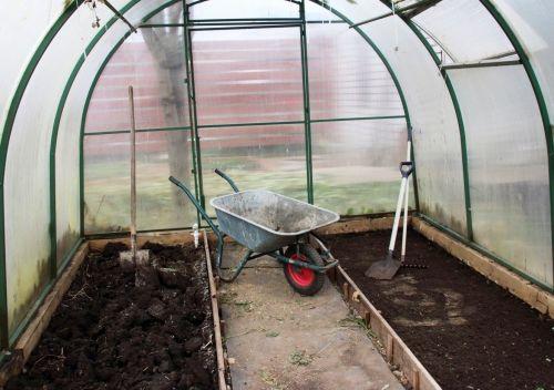 Как подготовить теплицу из поликарбоната к весенним посадкам: пошаговая инструкция 04