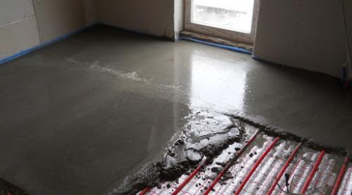 Когда нельзя делать стяжку пола. Стяжка пола самостоятельно: как правильно подготовить пол и как его залить