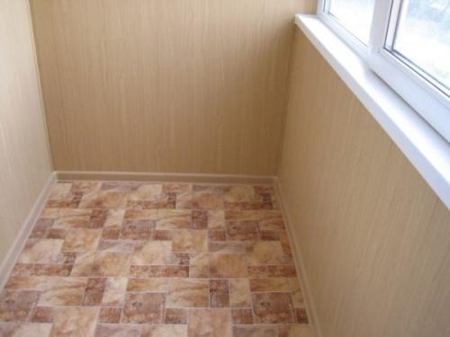 Пол на балконе своими руками: пошаговая инструкция. Из чего сделать пол на застеклённом балконе