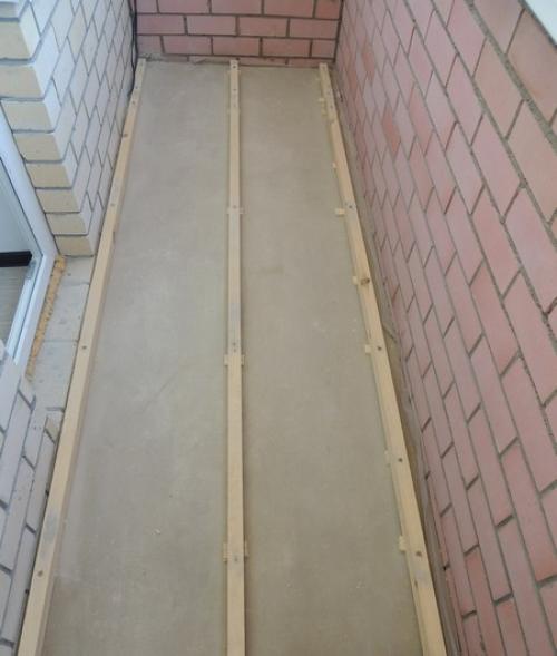 Как выровнять пол на балконе лагами. Пол балкона на лагах