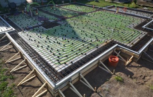 Утепление фундамента дома из бруса. Чем утеплить фундамент дома снаружи