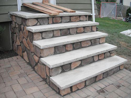 Как сделать крыльцо для частного дома: пошаговая инструкция 01