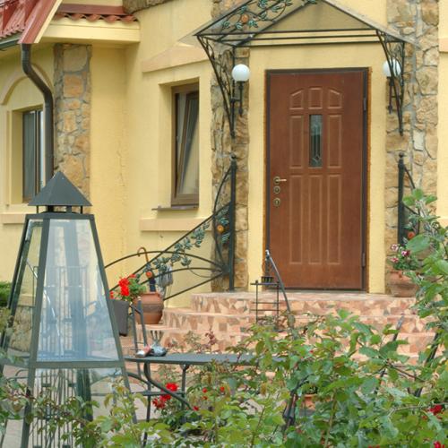 Каким образом дизайн крыльца влияет на общий экстерьер дома. С чего начинается дом? Выбираем дизайн для крыльца