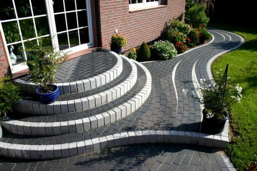 Как выбрать дизайн крыльца, чтобы оно было построено за три часа. От царевича до портного: крыльцо для частного дома (фото, фен-шуй советы и секреты строителей)