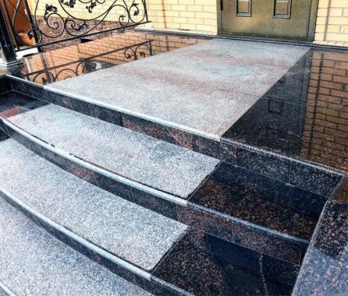 Какие материалы лучше всего подходят для обустройства крыльца. Материалы для отделки крылец и входных групп