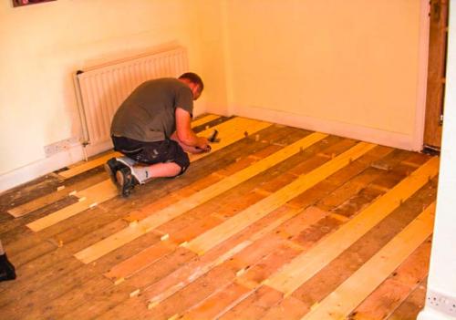 Линолеум на деревянный пол без фанеры. Подготовка основания для укладки линолеума