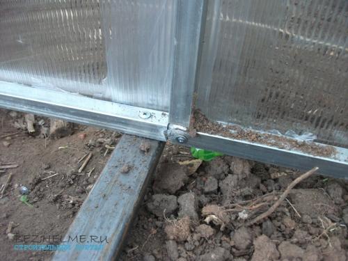 Как собрать теплицу из поликарбоната 3 н.  