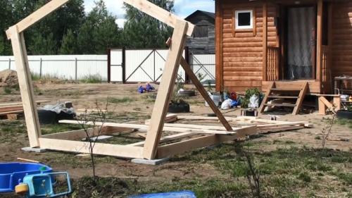 Самая дешевая беседка своими руками. Процесс изготовления беседки