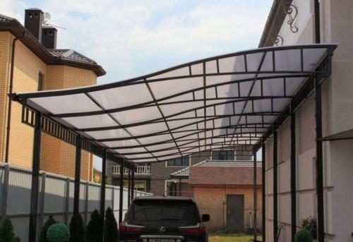 Навесы из поликарбоната. Как построить навес из поликарбоната своими руками — подробная инструкция возведения простых и сложных навесов (90 фото)