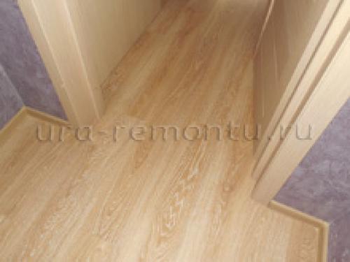 Этапы укладки плинтуса на ламинат. Основные правила крепления плинтуса 10