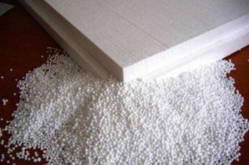 Можно ли утеплять деревянный дом самостоятельно или лучше доверить эту работу профессионалам. Пенопласт – за и против