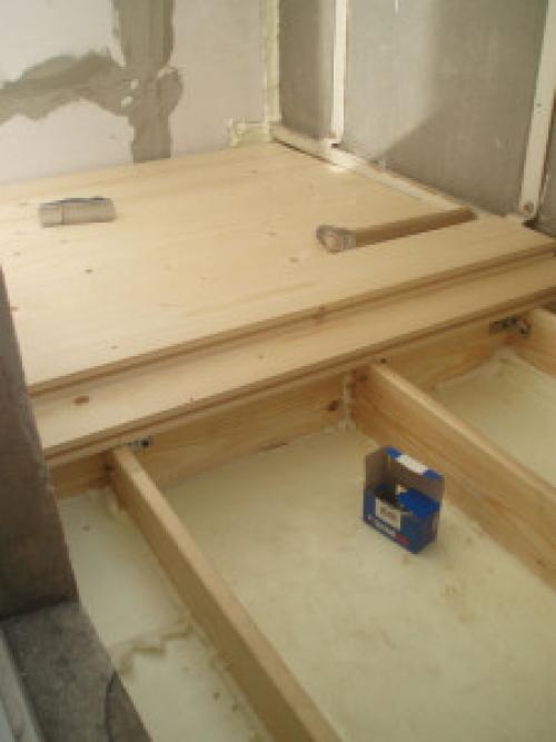 Как настелить пол на балконе фанерой. Как застелить пол на балконе фанерой (без утеплителя) 01