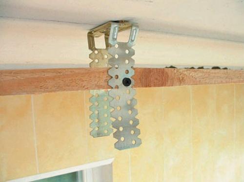 Шаг обрешетки для пластиковых панелей. Сооружение обрешетки из бруса включает в себя следующие этапы: