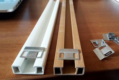 Монтаж панелей ПВХ на кривые стены. Как крепить панели ПВХ к неровной стене?