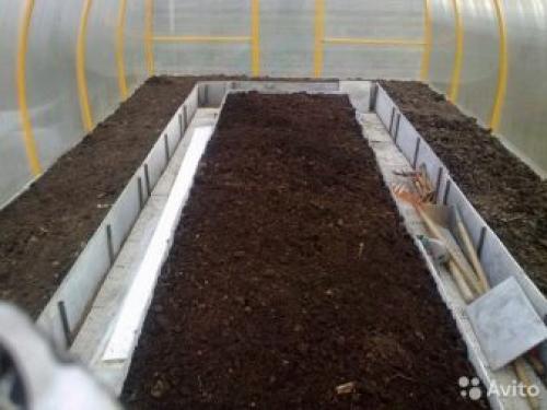 Какую землю в теплицу засыпать. Основные виды и составы тепличных грунтов 02 Какую землю в теплицу засыпать. Основные виды и составы тепличных грунтов 02