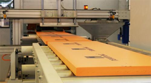 Какие особенности утепления фундамента пеноплексом в новых и существующих домах.