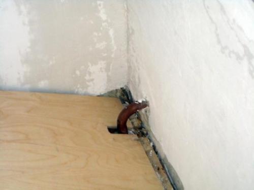 Как положить плитку на деревянный пол в деревянном доме. Основные требования к конструкции пола из плитки 04