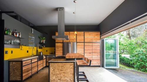 Кухня из фанеры. Кухонные гарнитуры из фанеры и ОСБ