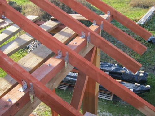 Как установить крышу на шестигранную беседку. Структура стропильной системы