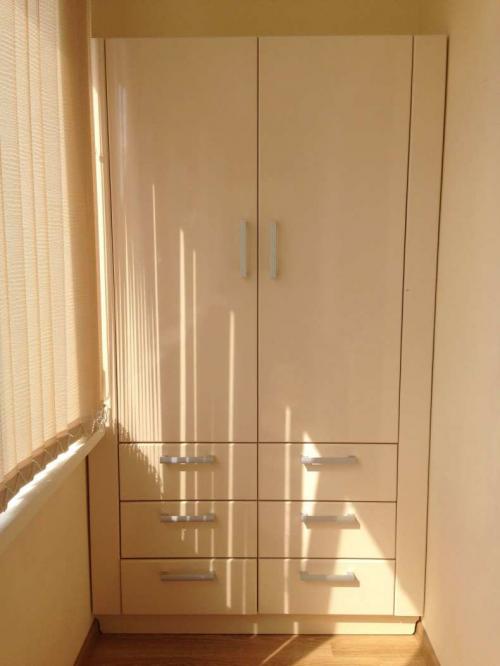 Шкаф на балкон своими руками чертежи. Шкаф на балкон своими руками: учимся делать красивый и недорогой в изготовлении шкаф на лоджии по схемам, и чертежам с размерами