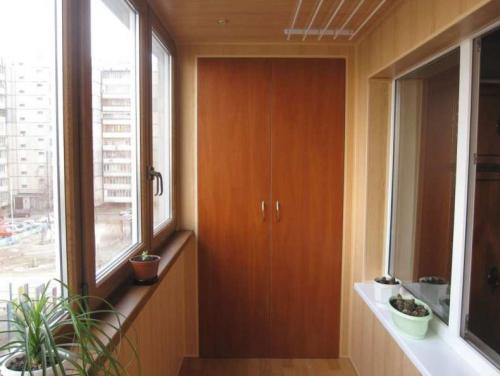 Шкаф на балкон своими руками чертежи. Шкаф на балкон своими руками: учимся делать красивый и недорогой в изготовлении шкаф на лоджии по схемам, и чертежам с размерами