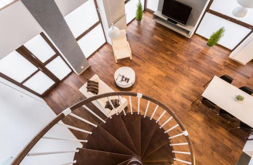 Какие факторы следует учитывать при выборе цвета пола. Подбор цвета пола в квартире