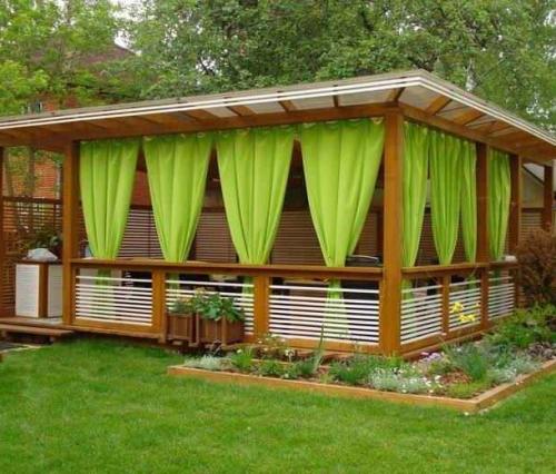 Какие материалы можно использовать для строительства беседок из дерева. №2. Деревянная беседка на даче: плюсы и минусы