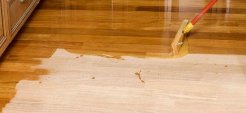 Покрасить паркет без циклевки. Как покрасить паркет — простая инструкция для начинающих. Фото готовых вариантов