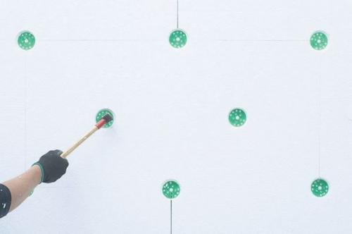 Чем утеплить фундамент частного дома снаружи. Чем утеплить фундамент дома снаружи