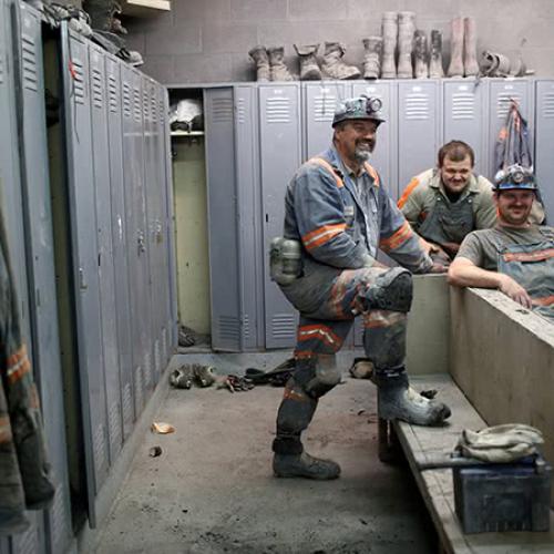 Материал шкафчика раздевалки: что выбрать для долговечности и комфорта 16