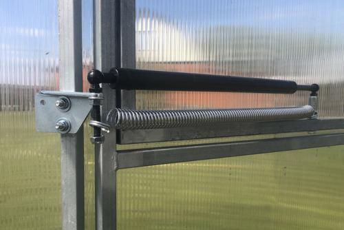 Как установить тепличные створки. Устройство автоматического проветривания теплиц