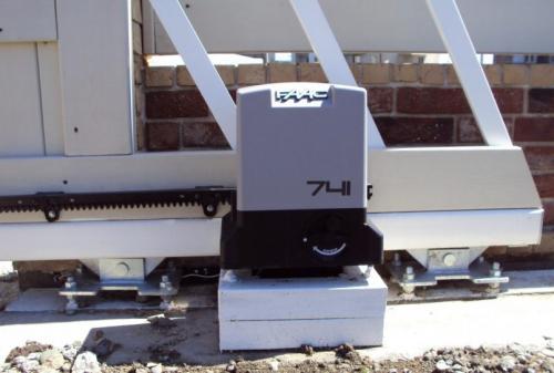 Как выбрать автоматику откатных ворот. Как выбрать привод для откатных ворот: обзор лучших вариантов + инструкция по монтажу, установке и подключению своими руками