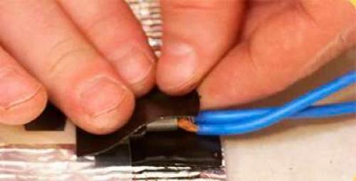 Подключение инфракрасного теплого пола через терморегулятор под ковролин. Самостоятельная укладка пленочного теплого пола под ковролин